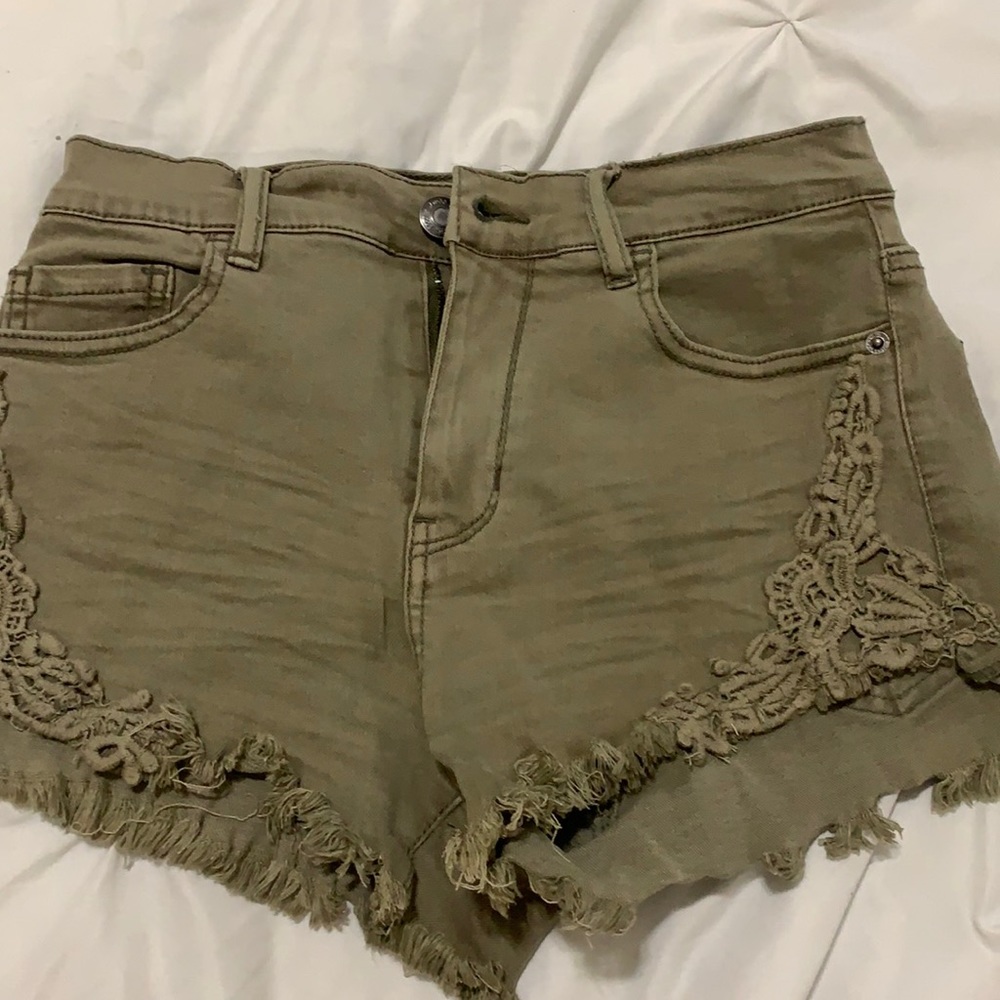 Cute shorts for the beach!!